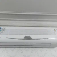 نصاب نصب کولرگازی فقط کولرگازی  توکارکردن لوله مسی|خدمات پیشه و مهارت|کرمانشاه, |دیوار
