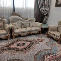مبل نیمه سلطنتی