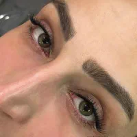 کاشت مژه و آموزش کاشت مژه تضمینی بامدرک الهیه|خدمات آرایشگری و زیبایی|کرمانشاه, |دیوار