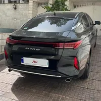 کی‌ام‌سی J7، مدل ۱۴۰۴