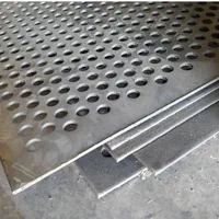 انواع ورق های رنگی و گالوانیزه  سیاه. روغنی پروفیل|عمده‌فروشی|شیراز, دوکوهک|دیوار