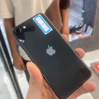 Iphone se (2020)|موبایل|اصفهان, باغ زرشک|دیوار