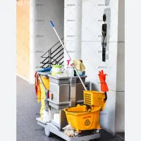 استخدام نیروی نظافتی