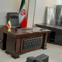 میز مدیریت هایگلاس ۱۸۰ الدار  + صندلی گردان