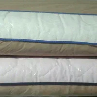 تشک خواب الیاف پخش وفروش عمده و تشک مهمان مسافرتی|رختخواب، بالش، پتو|کرمانشاه, |دیوار