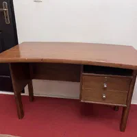 میز تحریر چوبی