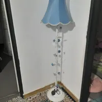 آباژورایستاده
