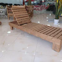 صندلی کنار استخری چوبی ترمو|صندلی و نیمکت|چهارباغ, |دیوار