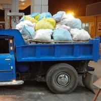 ماسه ۰۶ شسته شن نخاله خاک باغچه مصالح نیسان کمپرسی|خدمات حمل و نقل|شیراز, فضل‌آباد|دیوار