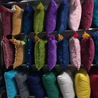کوسن رنگی|مبلمان خانگی و میز عسلی|اصفهان, علی قلی آقا|دیوار