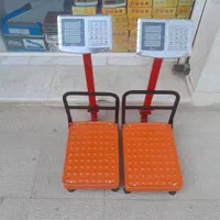 ترازوباسکول۲۰۰کیلویی بدنه قوی گاردار(گارانتی دار)|فروشگاه و مغازه|اصفهان, شهرک میلاد|دیوار