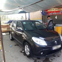 رنو ساندرو دنده ای 95|خودرو سواری و وانت|اصفهان, شهرک میلاد|دیوار