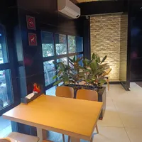 کارگر ساده،نیمه ماهر،ماهر فست فود زنجیره ای|استخدام خدمات فروشگاه و رستوران|تهران, بهار|دیوار