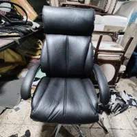 تعمیر صندلی اداری درمحل ریاست،انتظار آرایشگر گردان|خدمات پیشه و مهارت|تبریز, |دیوار