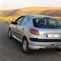 پژو 206 نقره ای