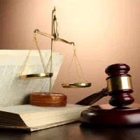 وکیل پایه یک دادگستری و مشاوره حقوقی