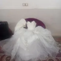 لباس عروس سایز متوسط وتل مو مناسب