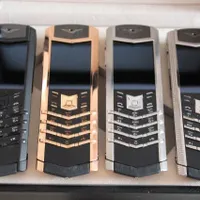 گوشی نوکیا ورتو vertu v10 k8 طلایی