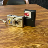 دوربین دیجیتال Sony Cyber-shot DSC-W100