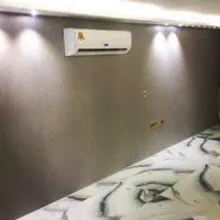 نصاب کاغد دیواری با تجربه