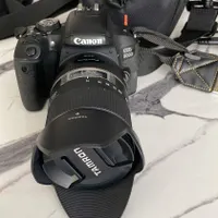 Canon 800D