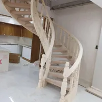 پله گرد وراسته چوبی