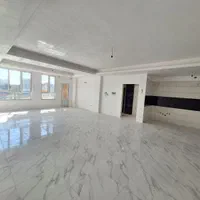 ۱۲۳مترساخت بامتریال عالی_غرق نور_پلانتفکیکی_قائمیه