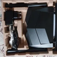 یکعدد اکسس پوینت مدل Tenda