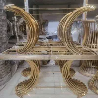 میز تالاری پایه کمانی