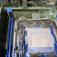 سرور DL380 G9