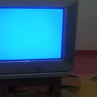تلویزون صفحه تخت سالم