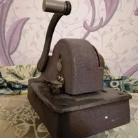 دستگاه پرفراژ چک  عتیقه و کلکسیون|کلکسیون اشیاء عتیقه|تهران, مهران (سیدخندان)|دیوار