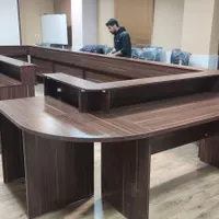کنفرانس یو نعل اسبی