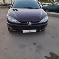 ۲۰۶ sd v8