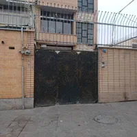 ساختمان اداری سه طبقه دربست تابلوخور بر ادیب|اجارهٔ دفتر کار، اتاق اداری، مطب|اصفهان, پوریای ولی|دیوار