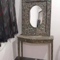 میز وآینه