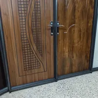 درب اتاق چارچوب سنگین