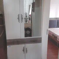 یک عدد کمد لباس یک عدد کتابخانه یک عدد جا کفشی|کتابخانه، شلف، قفسه‌های دیواری|پرند, |دیوار
