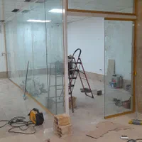شیشه سکوریت وکرکره برقی|خدمات پیشه و مهارت|شاهرود, |دیوار