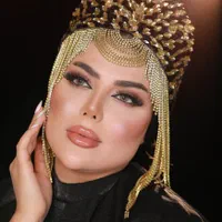 خدمات تخصصی میکاپ شنیون رنگ و لایت امبره جشنواره