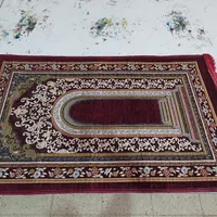 سجاده مخمل پشت موکت خورده|فرش|یزد, |دیوار