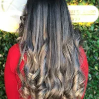 کراتین رنگ و هایلایت اکستنشن مو|خدمات آرایشگری و زیبایی|پرند, فاز ۵|دیوار