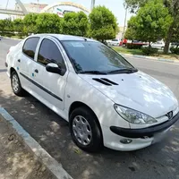 206 صندوق دار v8 مدل 99