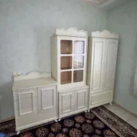 تخت خواب کمد ایستاده دراور  و ویترین با ۳ کشو