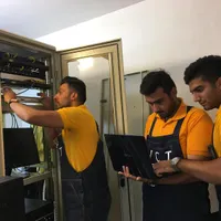 اجرا و پشتیبانی شبکه و سرور