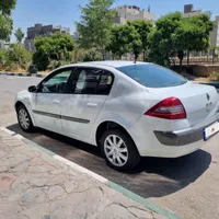 مگان ۲۰۰۰ اتوماتیک کم کار