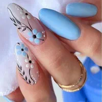 کاشت ناخن وپدیکور درشهرک فرهنگیان