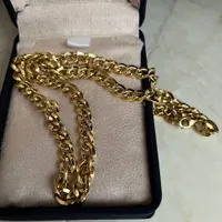 اویز کارتیه گلستانه