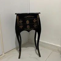میز چوبی