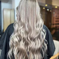 خدمات کاشت ناخن و کاشت مژه و کراتین و فشیال و..|خدمات آرایشگری و زیبایی|کرج, کمالشهر|دیوار